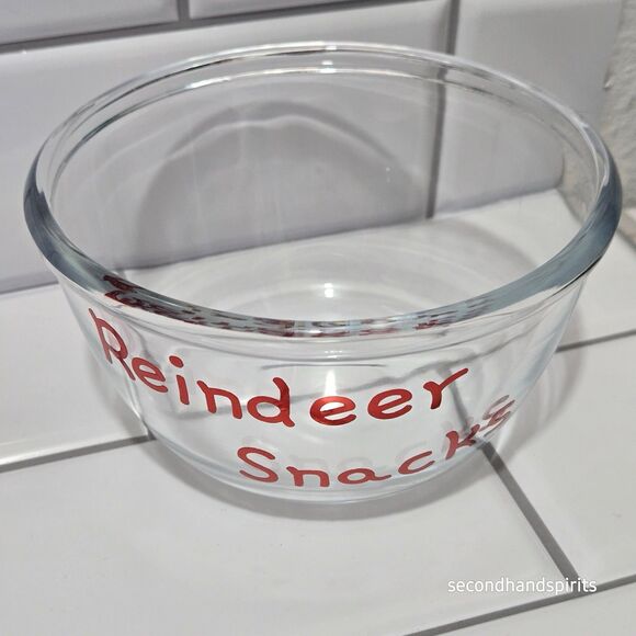 Santa & Reindeer Snack Set – Plate, Milk Bottle, and Holiday Bowl - Picture 4 of 5